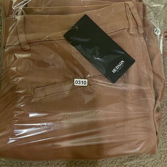 HUDSON Classic Slim Straight Chino Pants
HUDSON JEANS 32 - Picture 9 of 9